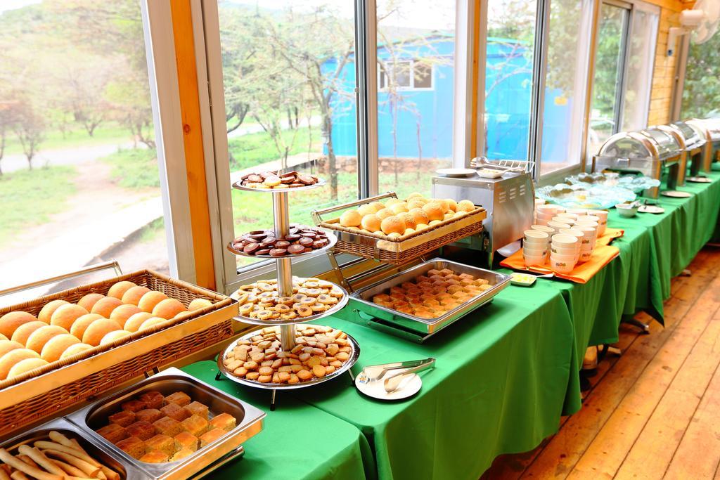 Jambo Mara Safari Lodge Ololaimutiek Номер фото