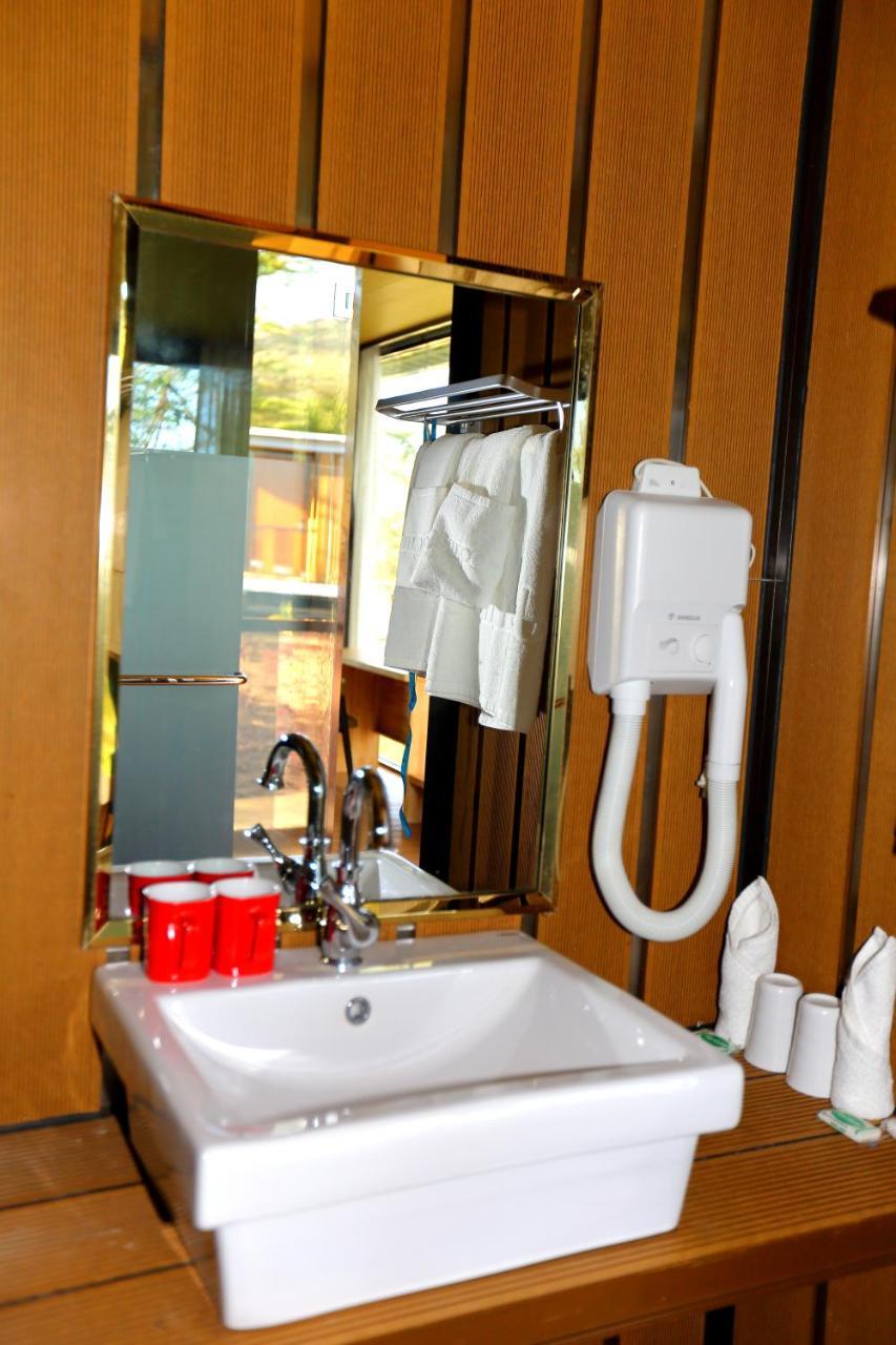 Jambo Mara Safari Lodge Ololaimutiek Екстер'єр фото